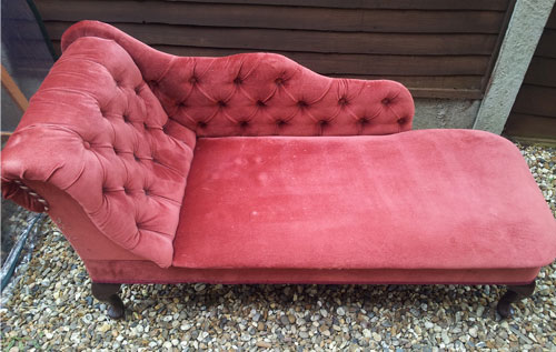 chaise longue before